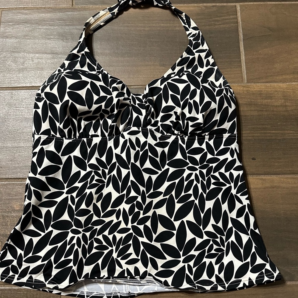 Lands' End Black and White Leaf Bikini Top